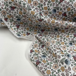 Voile di cotone Bio, Bianco con Fiori Celesti,Rosa e Gialli e Foglie Verdi