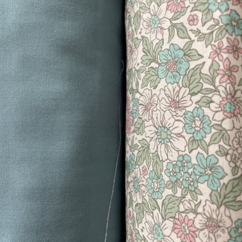 Voile di cotone, Bianco con Fiori Rosa e Verde...