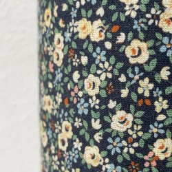 Cotone Popeline, Base Blu con Fiori Ocra  e foglie Verdi