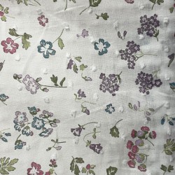 Plumeti stampato con ricamo in rilievo,Base Bianca e Fiori Rosa e Viola