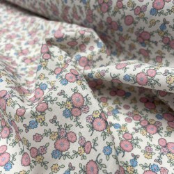 Cotone Popeline, Base Bianca con Fiori Rosa e foglie Verdii