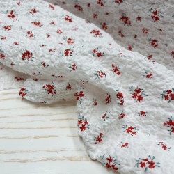 Cotone Goffrato Floreale, Bianco con Fiori Rossi