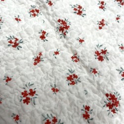 Cotone Goffrato Floreale, Bianco con Fiori Rossi
