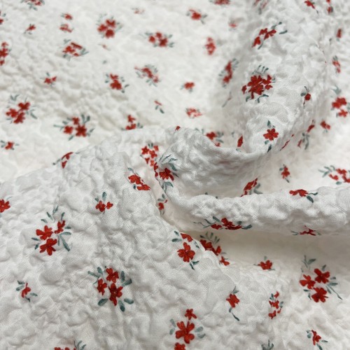 Cotone Goffrato Floreale, Bianco con Fiori Rossi