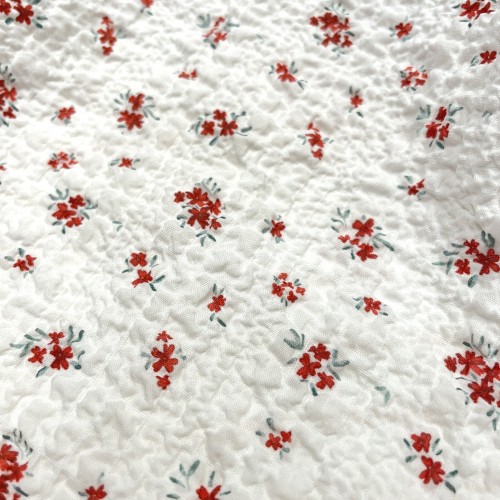 Cotone Goffrato Floreale, Bianco con Fiori Rossi