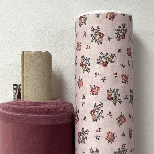 Flanella di cotone Bio, Base Rosa Chiaro con...