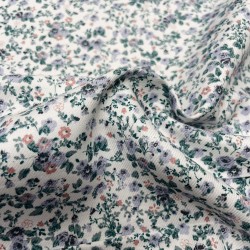 Flanella di cotone Bio, Bianco, Fiori Celesti e Rosa con foglie verdi