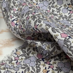 Voile di cotone Bio, Bianco con Fiori Celesti,Rosa e Gialli
